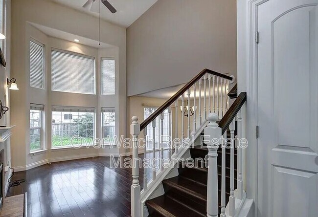 Building Photo - 217 Skwentna Dr