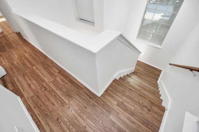 Building Photo - 2318 Poco Dr