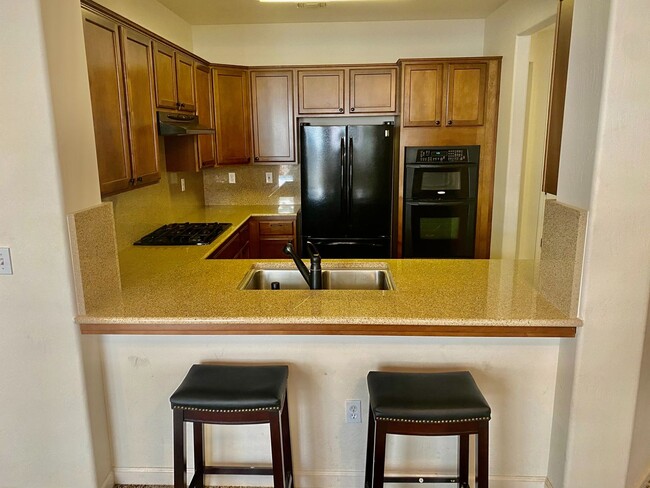 Building Photo - 3/2 in North Clovis Gated Community