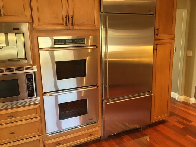 Building Photo - Stunning Executive Home in Almaden