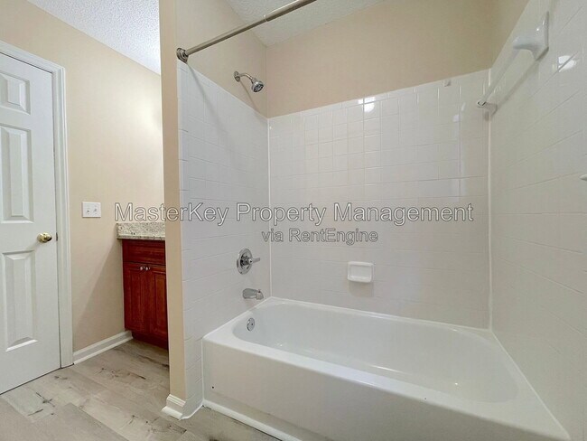 Building Photo - 6320 Dry Fork Ln