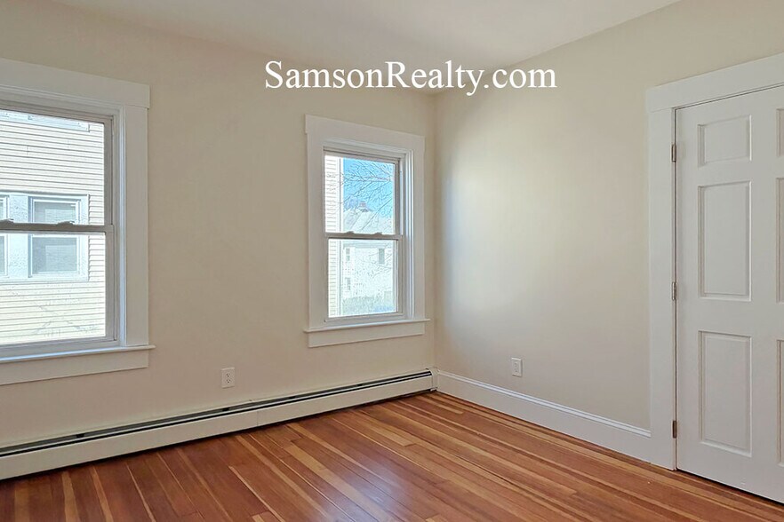 Building Photo - 178 Hillside Ave