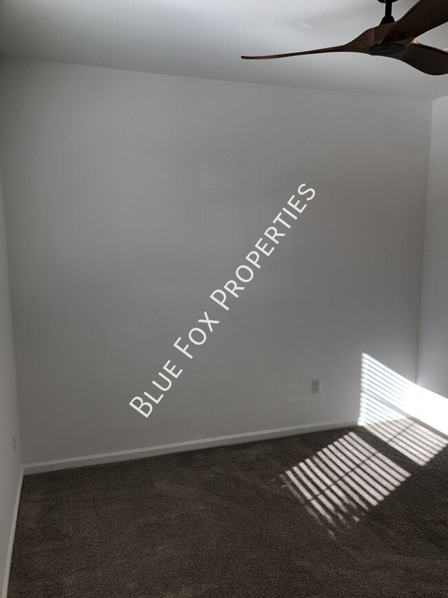 Building Photo - 7349 S Via Casa Bonita