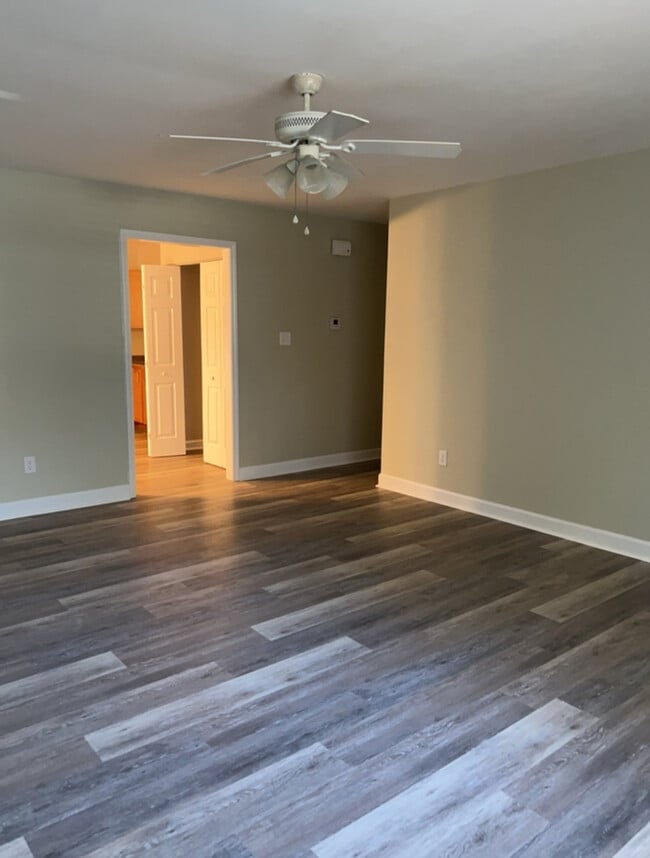 Building Photo - Cozy 3BR SFR • Full Kitchen Set • Patio in Durham