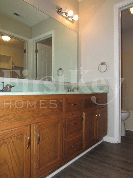 Building Photo - 1780 White Oak Way