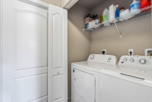 Building Photo - 5979 Monterra Club Dr