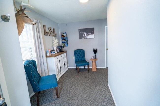 Building Photo - 4256 Fox Hills Ct