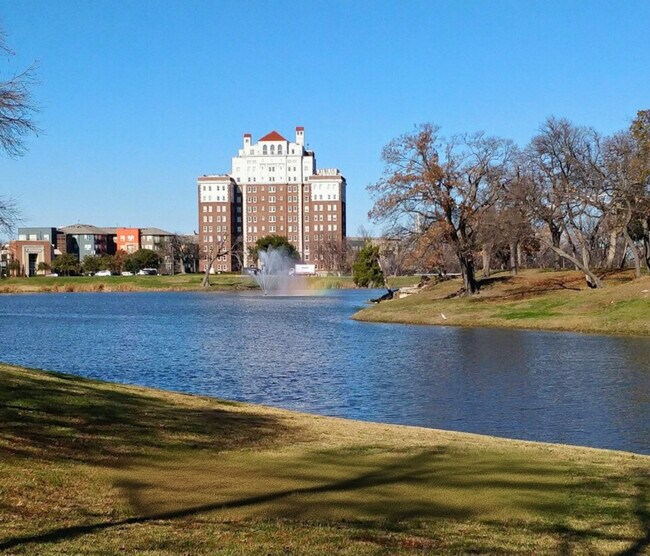 Building Photo - 3533 Arbuckle Dr