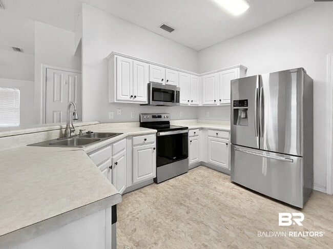 Building Photo - 154 Cypress Ln
