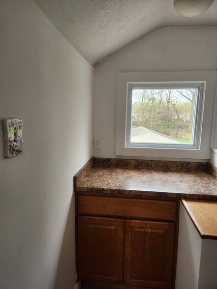 Building Photo - 23246 Alexander Rd