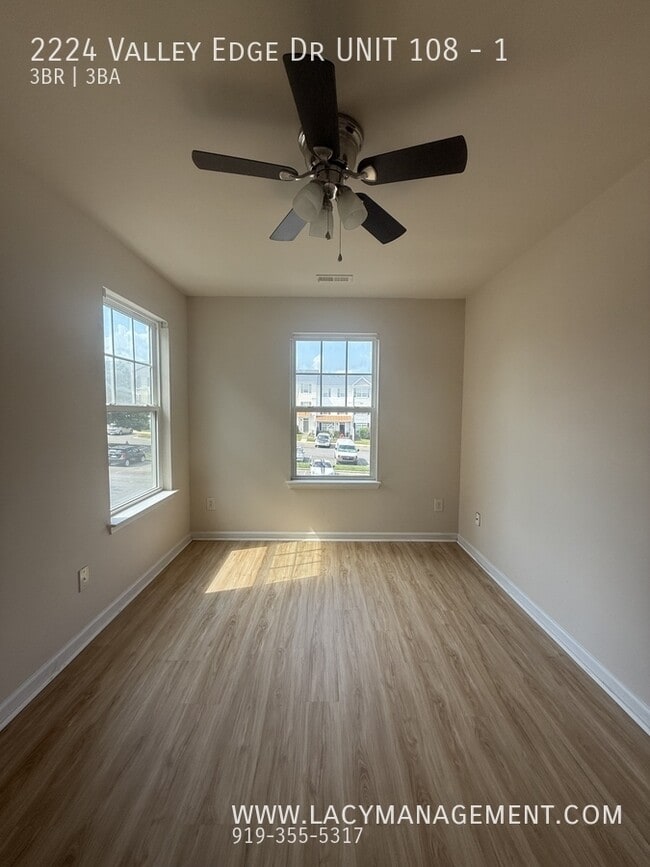 Building Photo - 2224 Valley Edge Dr
