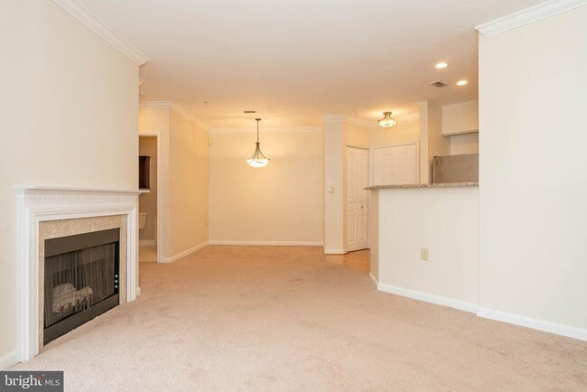 Building Photo - 2204 Westcourt Ln