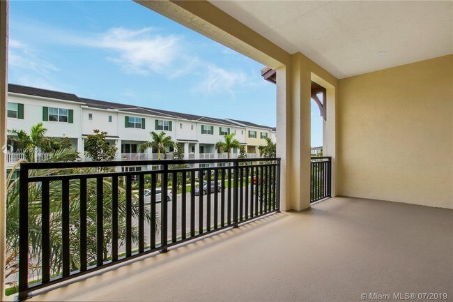 Building Photo - 5651 Hood Rd