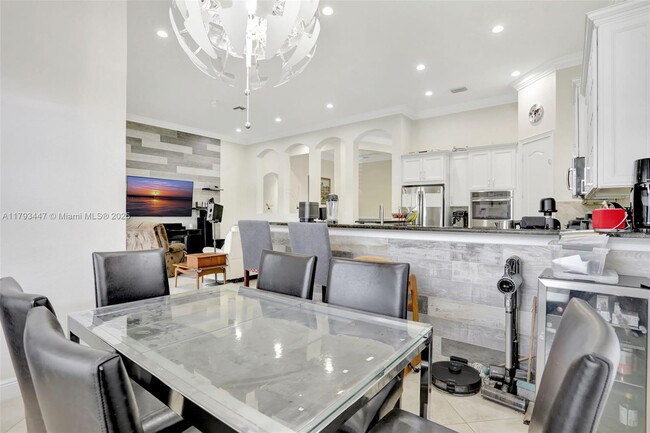 Building Photo - 8840 S Miralago Way