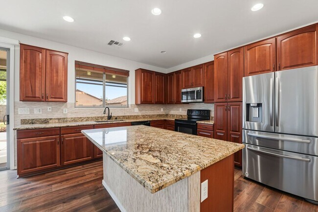 Building Photo - 11707 W Planada Ct