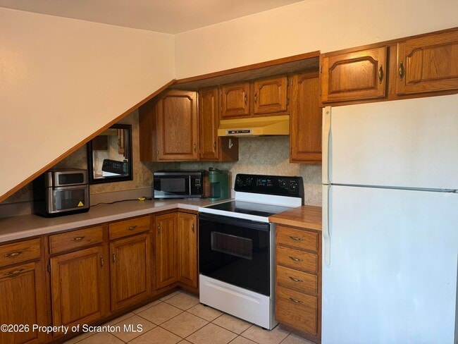 Building Photo - 16272 PA-407
