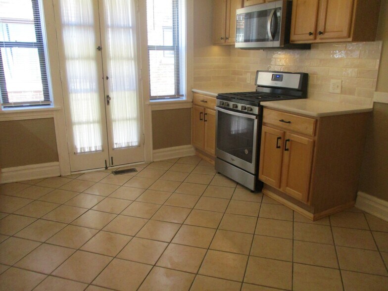 Building Photo - 1079 Terrace Dr