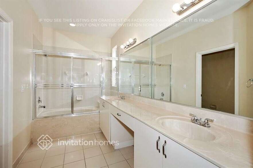 Building Photo - 2208 NE 41st Ave