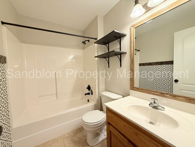 Building Photo - For Lease | Broken Arrow | Available Now!