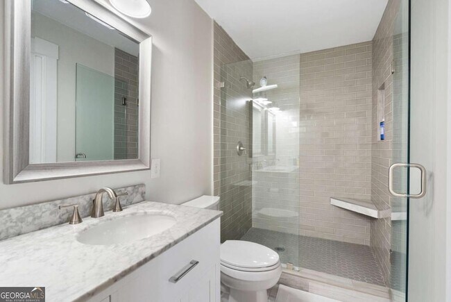 Building Photo - 2026 Harwinor Rd SE