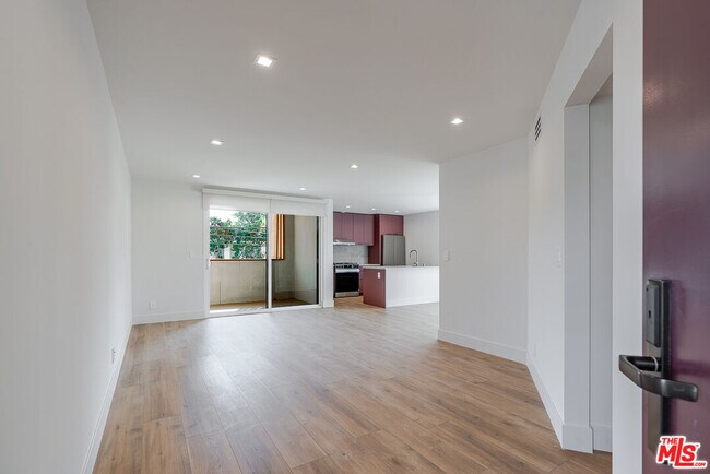 Building Photo - 12425 Texas Ave