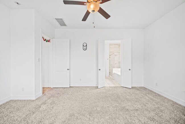 Building Photo - 10718 Blossom River Dr