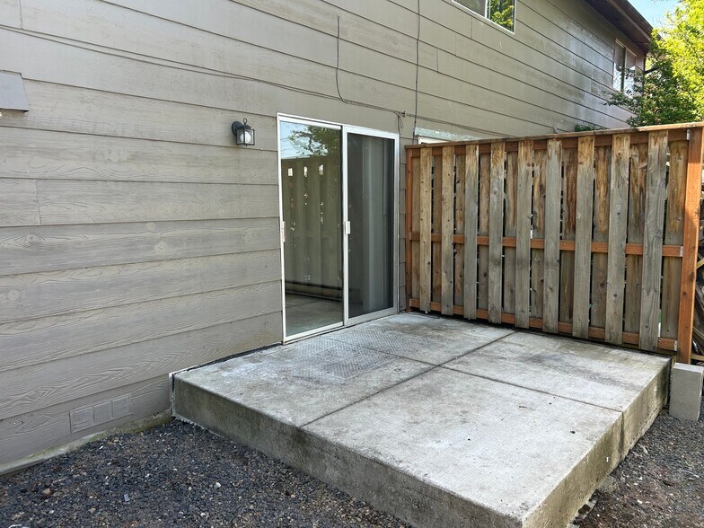 Building Photo - 953 23rd Ave