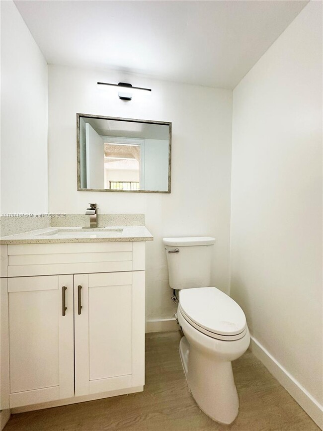 Building Photo - 5958 NW 29th Pl