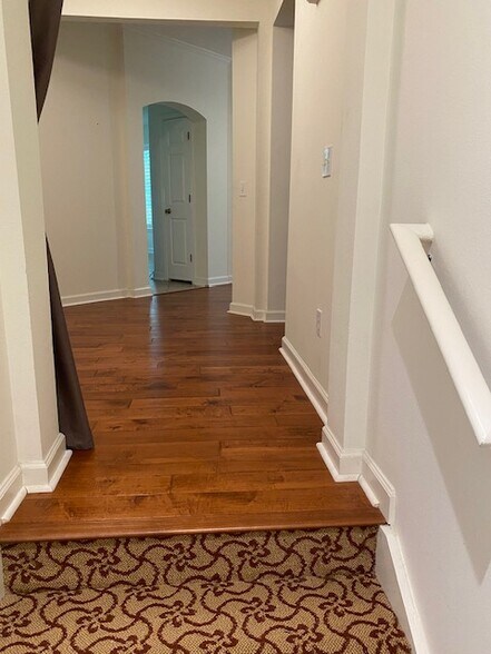 Entryway - 4 Indigo Run Dr