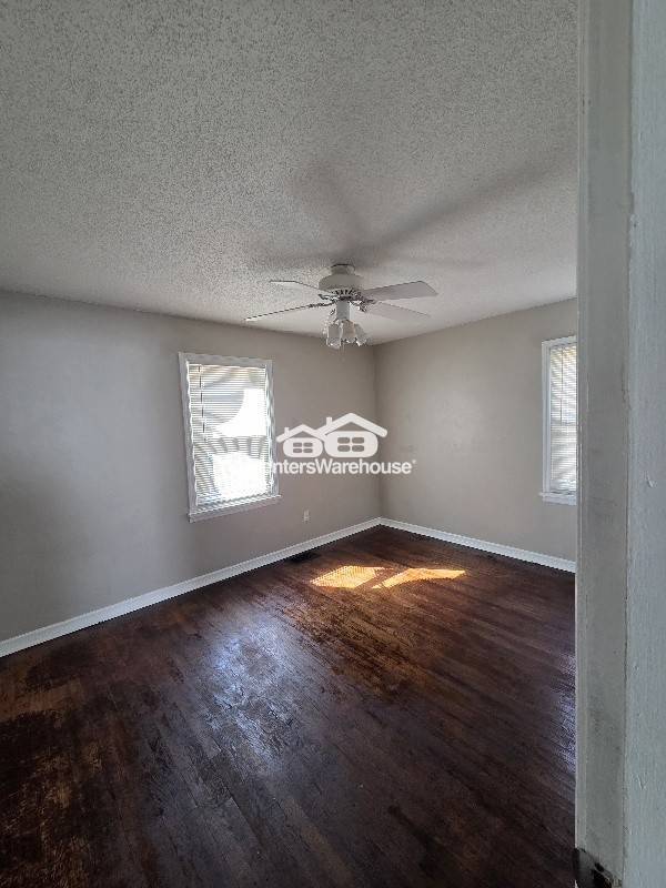 Building Photo - 415 Ames Pl