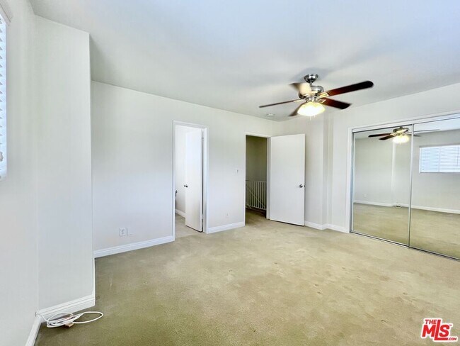 Building Photo - 1552 Berkeley St