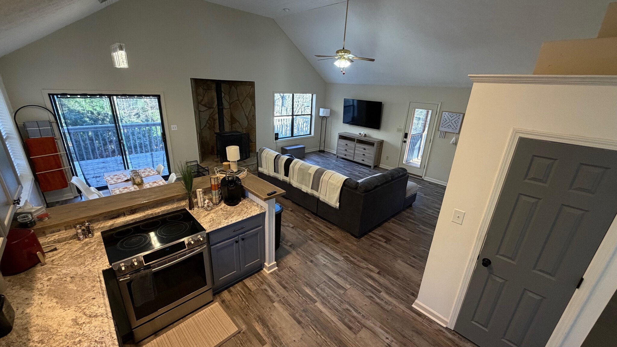 Building Photo - 56 Puff Hill Dr