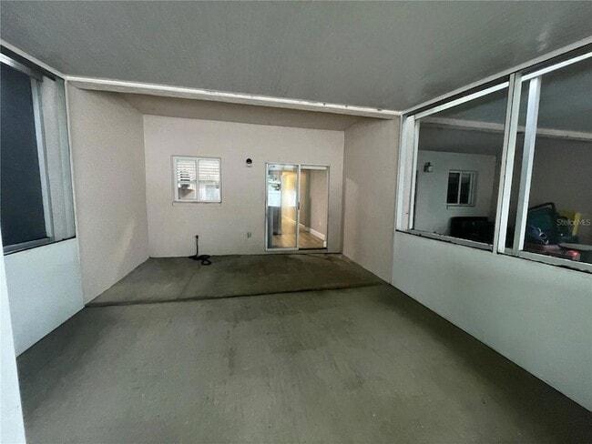 Building Photo - 2031 Fluorshire Dr