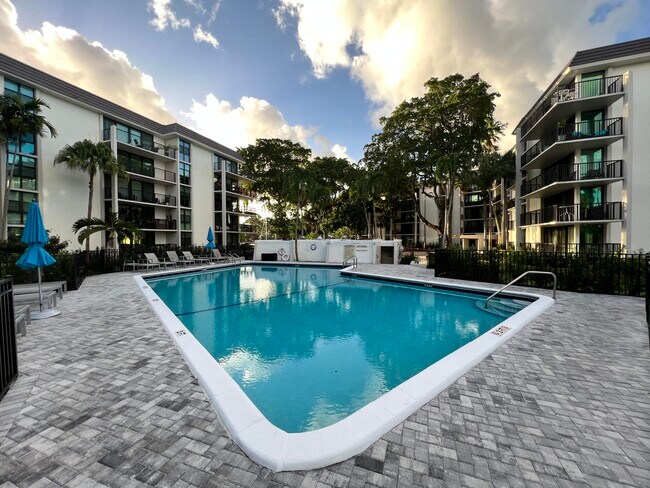 Building Photo - 1101 River Reach Dr