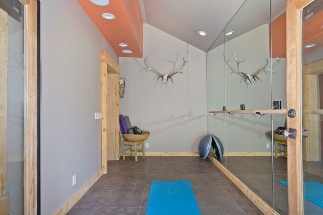 Building Photo - Winter Rental – $14,000/month (6-Month Lease)