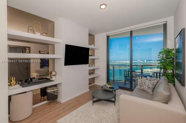 Building Photo - 398 NE 5th St