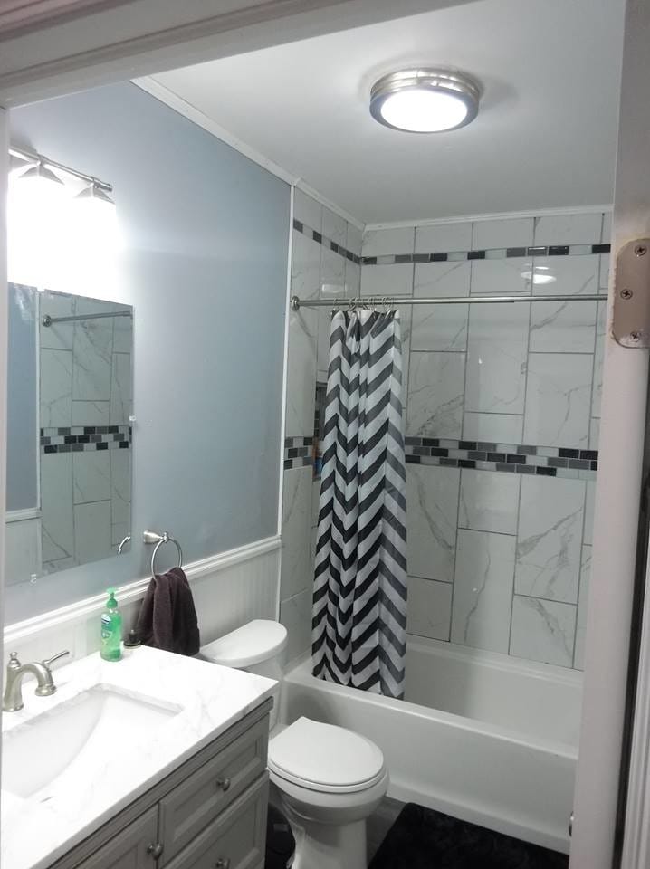 Building Photo - 205 Cherry St