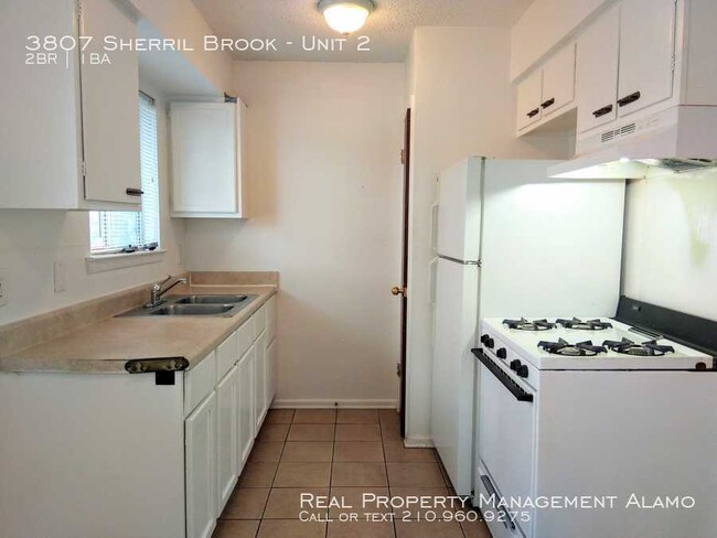 Building Photo - 3807 Sherrill Brook Rd