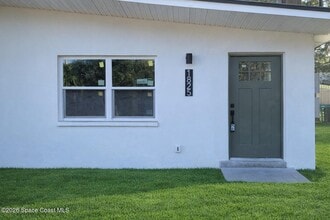 Building Photo - 1827 Guava Ave