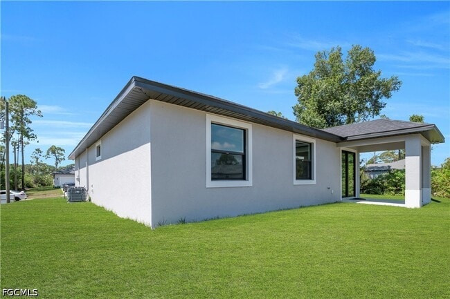 Building Photo - 6208 Forest Ct
