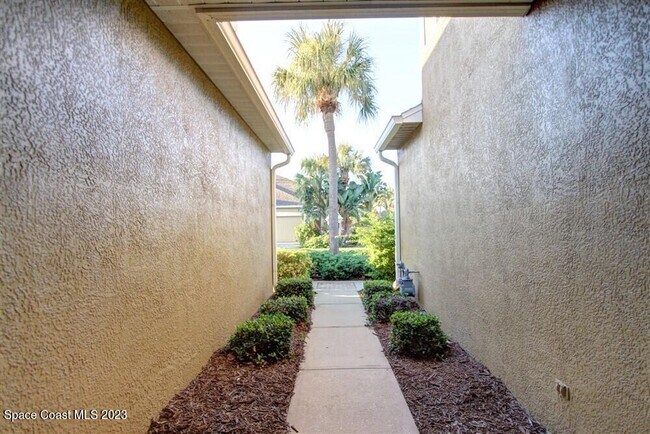 Building Photo - 264 Intrepid Way