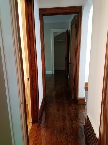 Building Photo - 1255 Elm Lawn St