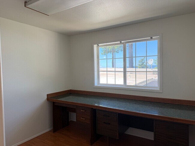Building Photo - 2814 Mission Beach Heights Rd