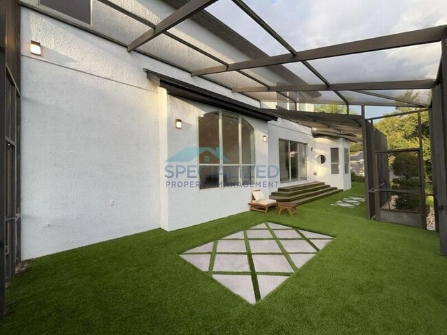 Building Photo - 8131 Vineland Oaks Blvd