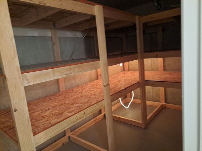 Building Photo - Fantastic 4bd Townhome in Provo! Ask for the move in promo!