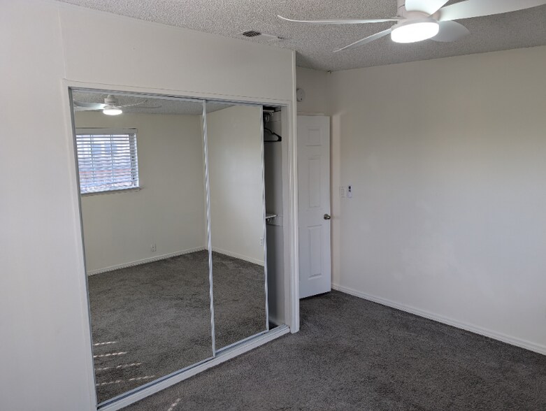 Building Photo - 730 Holly Ave