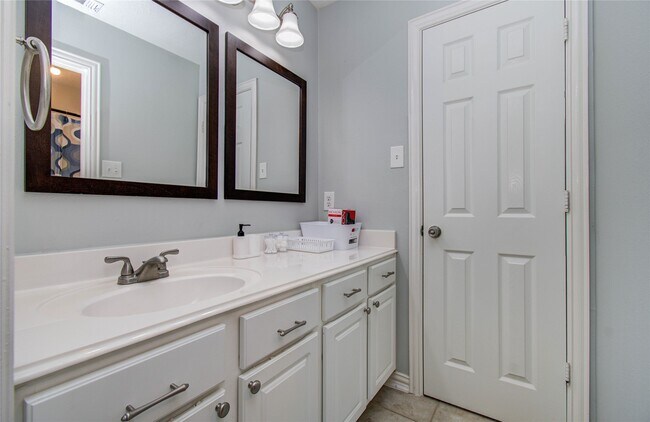 Building Photo - 4907 Mountain Fork