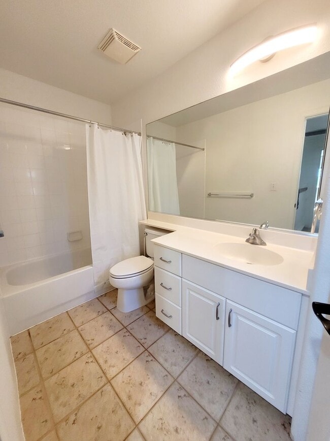 Building Photo - AVAILABLE | Hawaii Kai: 3 Bedroom,2.5 Bathroom Townhome w/AC & Attached Garage |  | Features: In ...