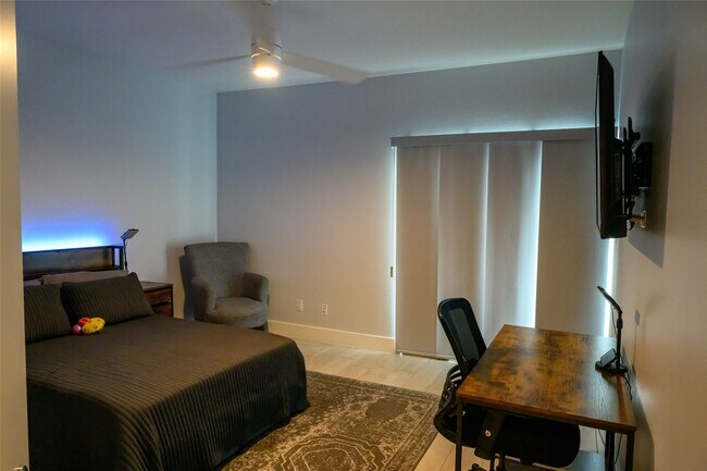 Building Photo - 4618 Nichols St