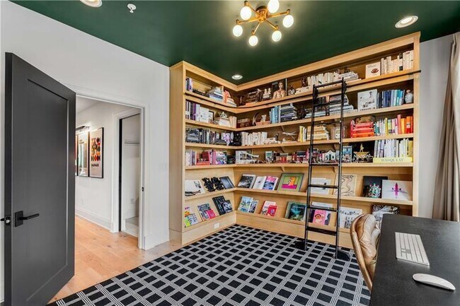 Building Photo - 661 Auburn Ave NE